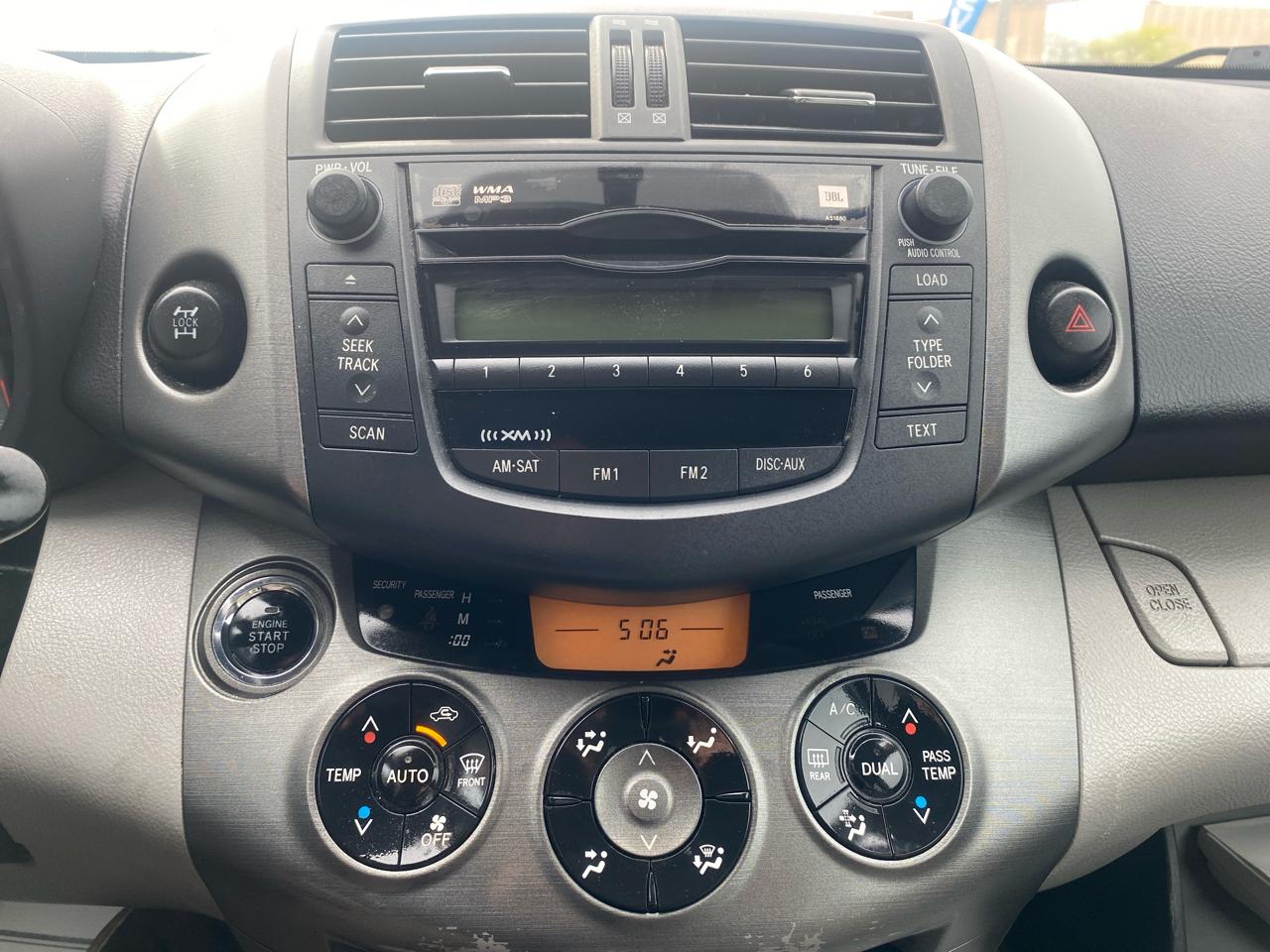 Toyota RAV4 Limited I4 4WD 2011