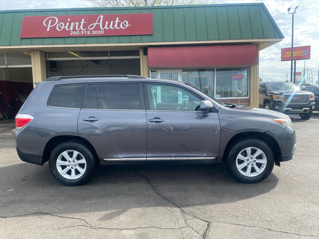 Toyota Highlander 4WD 4dr V6 Plus (Natl) 2013