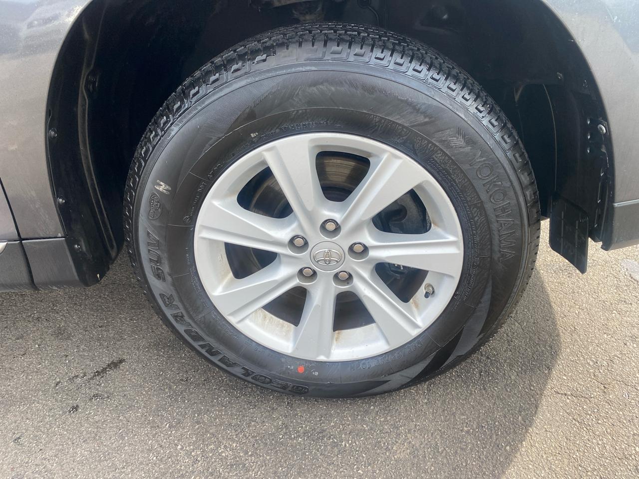 Toyota Highlander 4WD 4dr V6 Plus (Natl) 2013