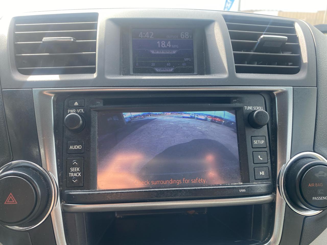 Toyota Highlander 4WD 4dr V6 Plus (Natl) 2013