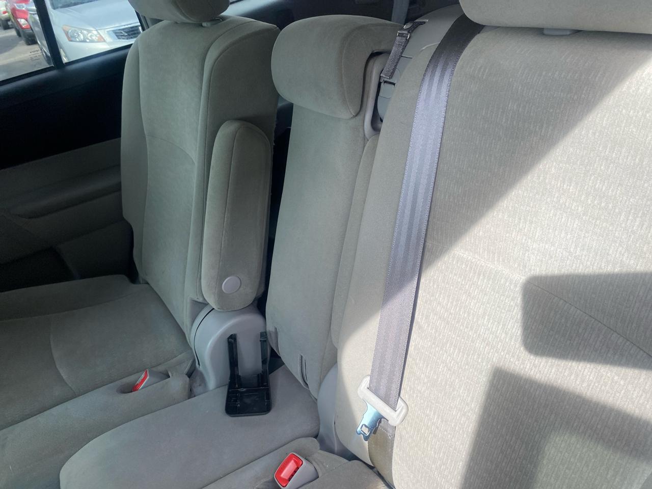 Toyota Highlander 4WD 4dr V6 Plus (Natl) 2013