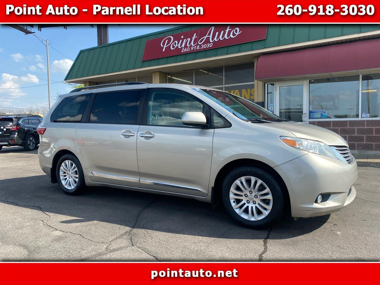 Toyota Sienna XLE Premium FWD 8-Passenger (Natl) 2017