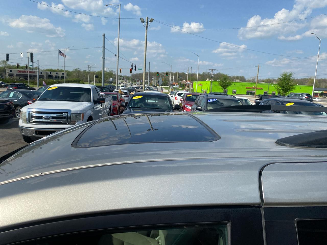 Toyota Sienna XLE Premium FWD 8-Passenger (Natl) 2017