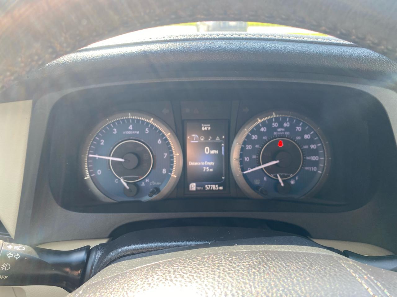 Toyota Sienna XLE Premium FWD 8-Passenger (Natl) 2017