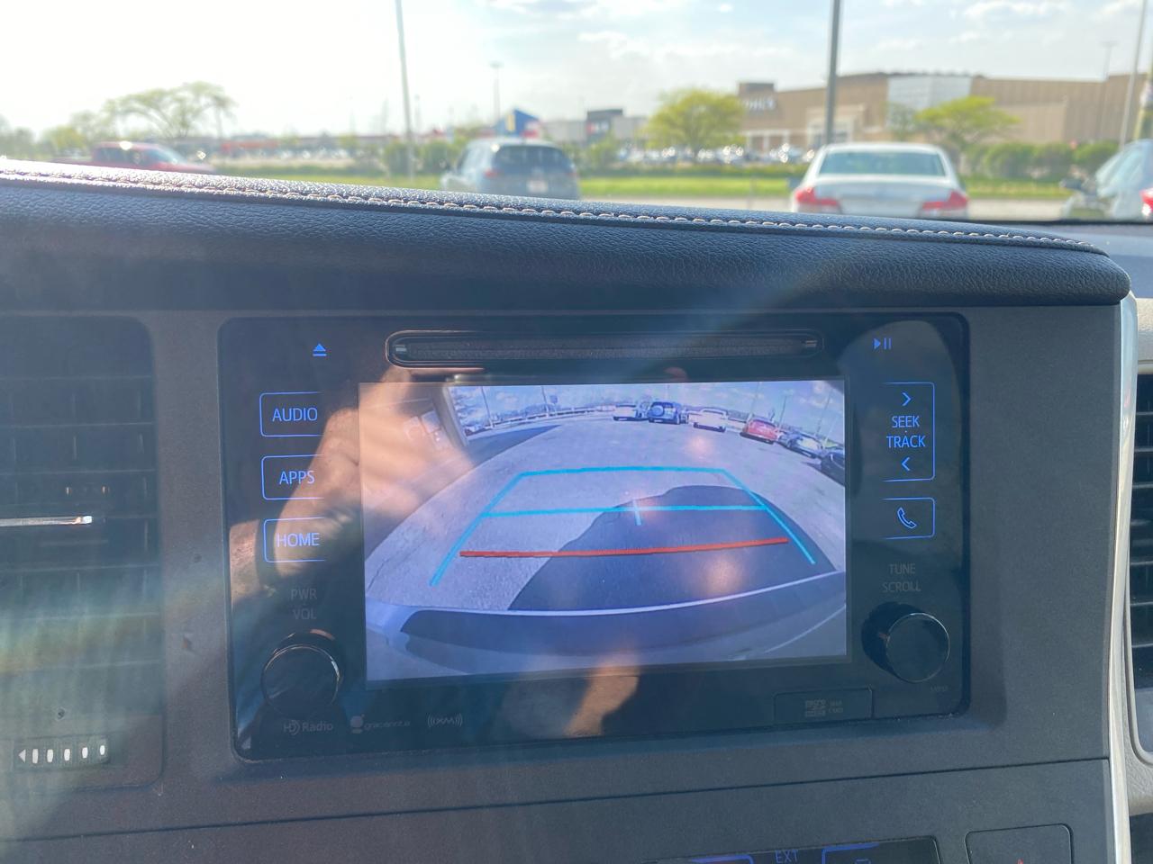 Toyota Sienna XLE Premium FWD 8-Passenger (Natl) 2017