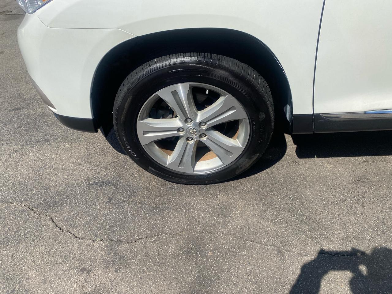 Toyota Highlander Limited 4WD 2013
