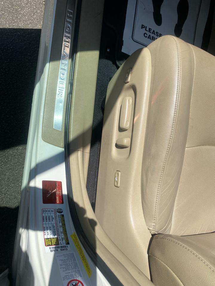Toyota Highlander Limited 4WD 2013
