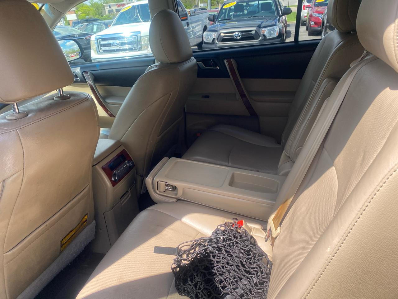 Toyota Highlander Limited 4WD 2013