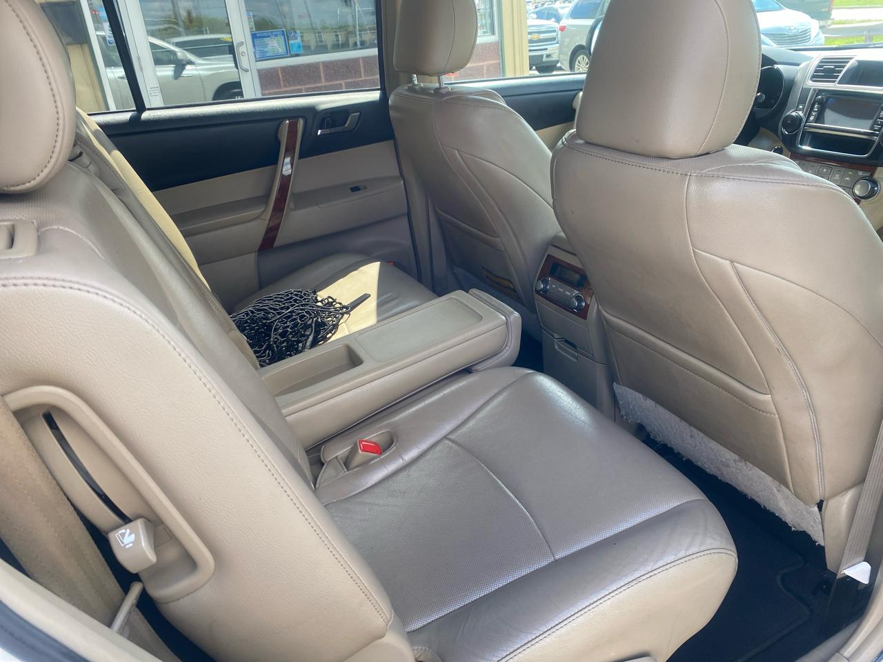 Toyota Highlander Limited 4WD 2013