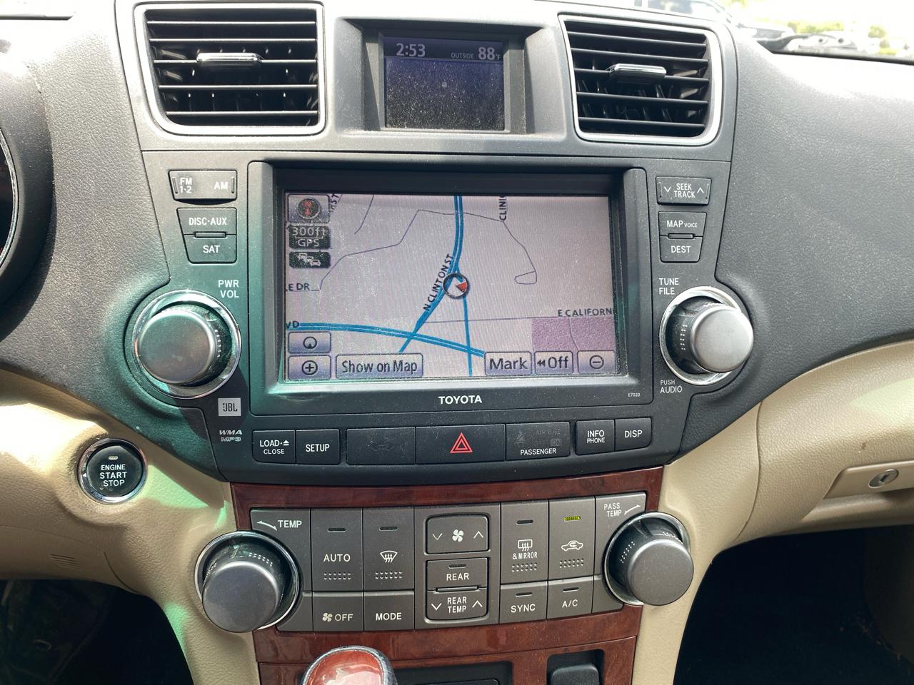 Toyota Highlander Limited 4WD 2011