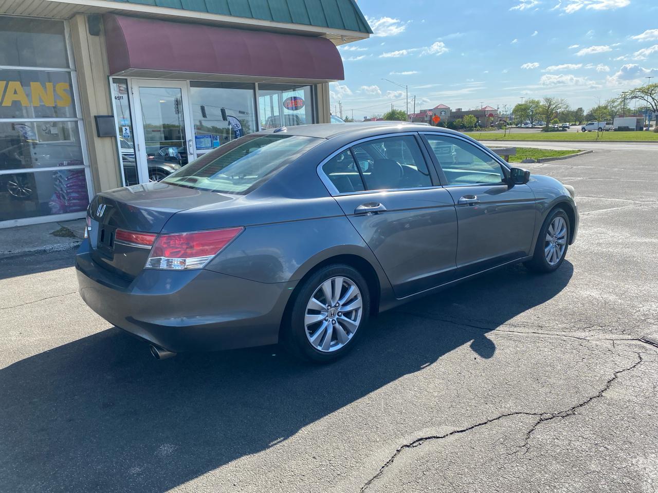 Honda Accord EX-L Sedan AT 2011