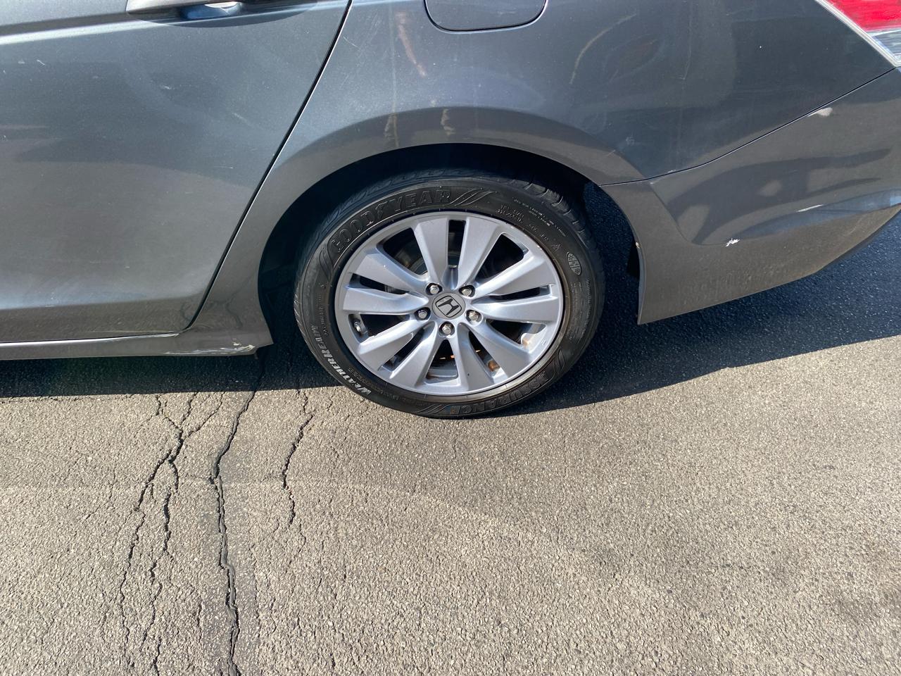 Honda Accord EX-L Sedan AT 2011