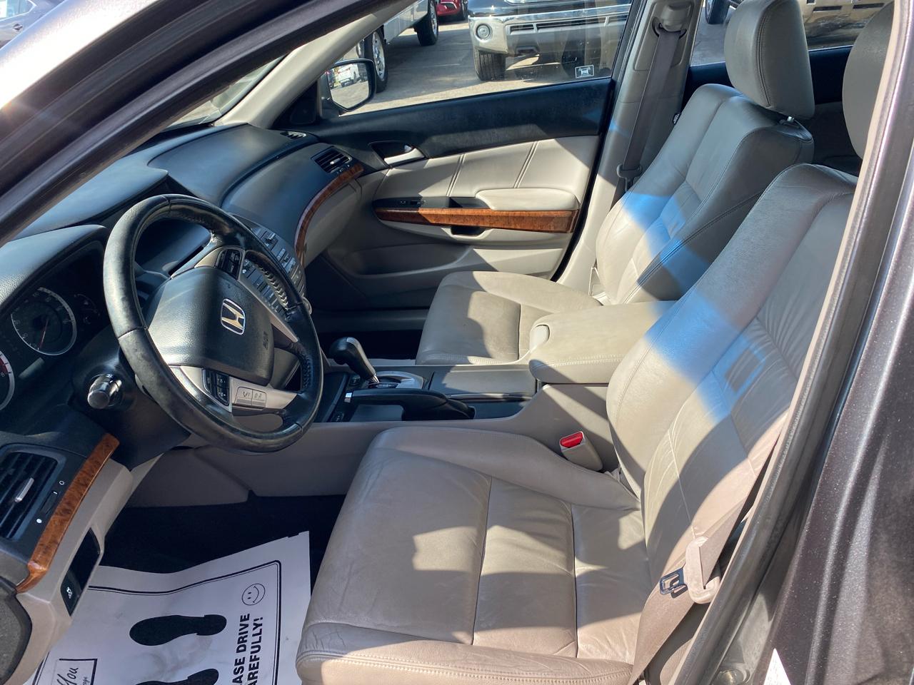 Honda Accord EX-L Sedan AT 2011