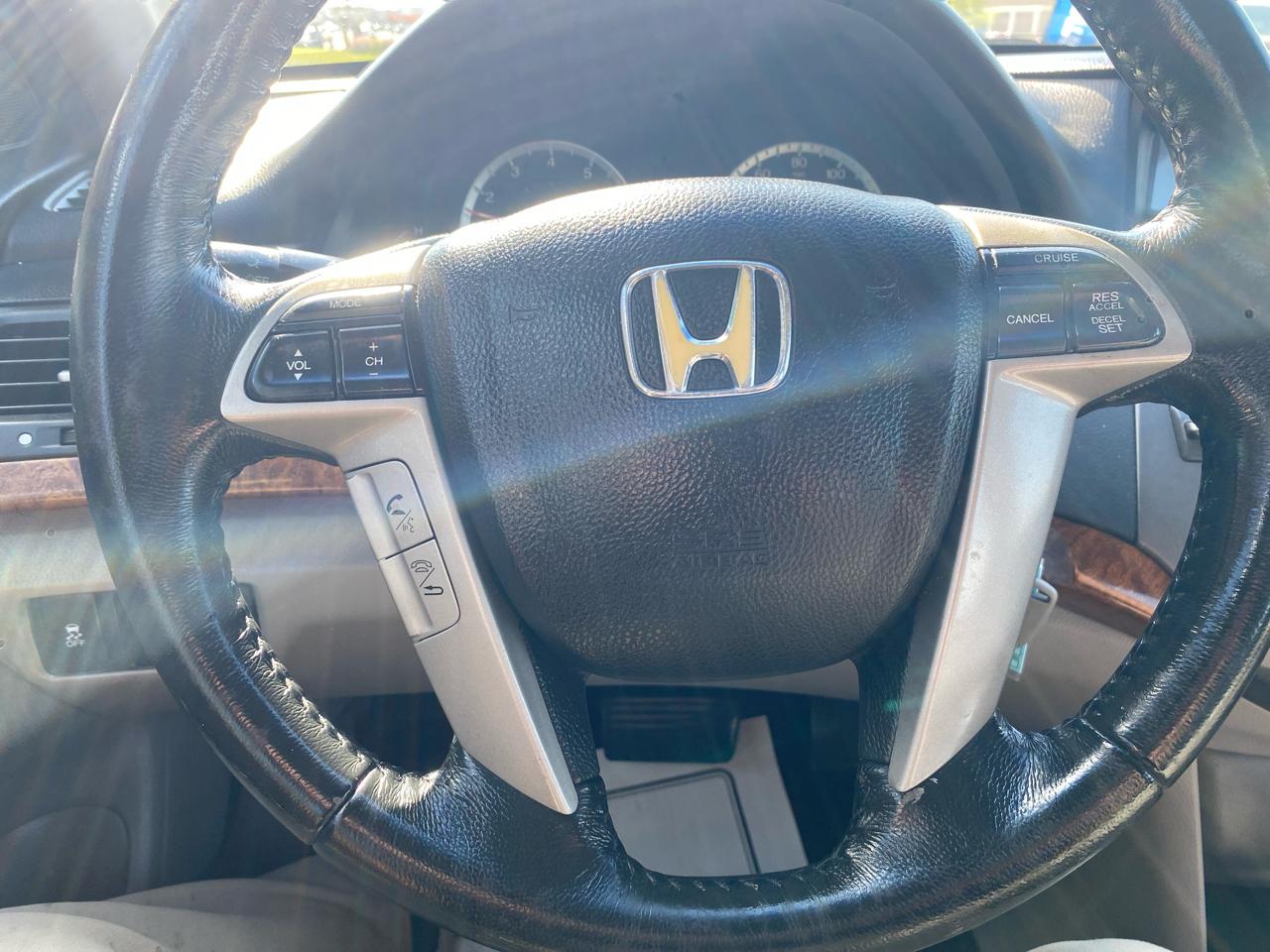 Honda Accord EX-L Sedan AT 2011