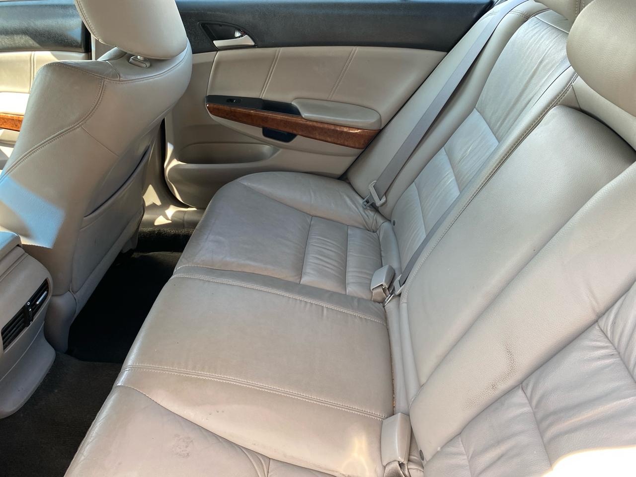 Honda Accord EX-L Sedan AT 2011