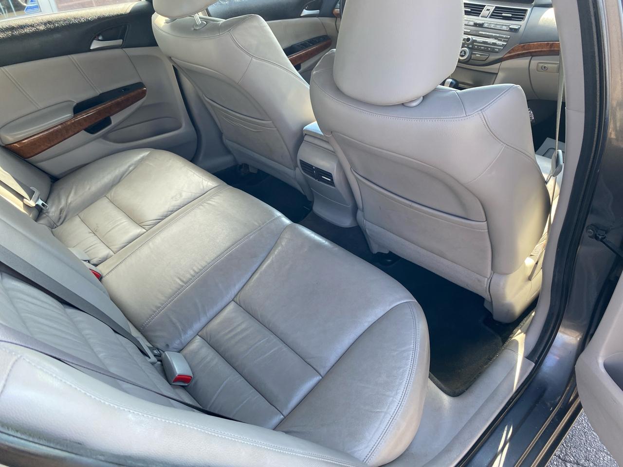 Honda Accord EX-L Sedan AT 2011