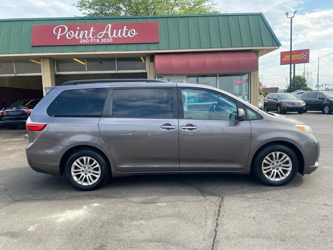 Toyota Sienna XLE FWD 8-Passenger V6 2015