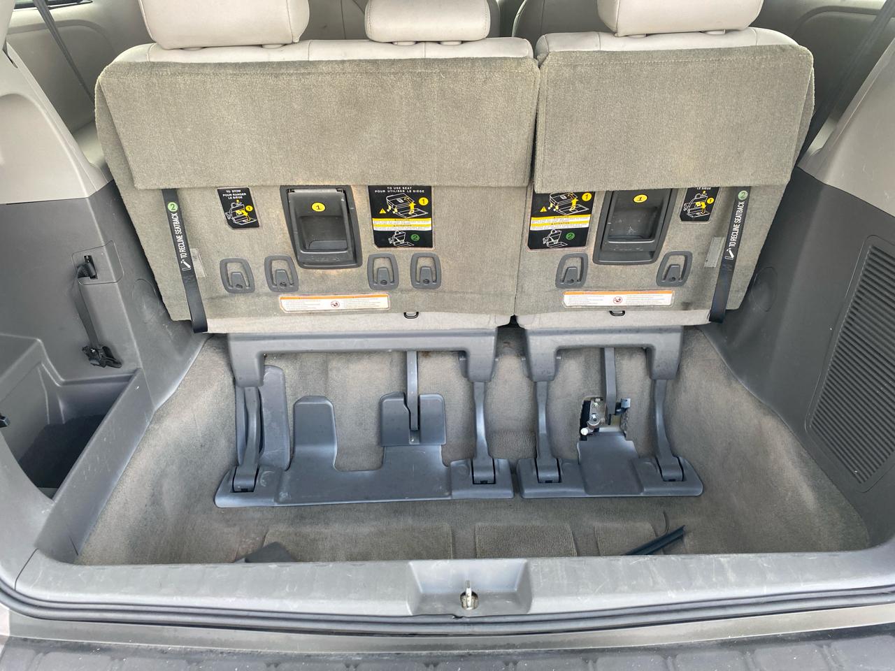 Toyota Sienna XLE FWD 8-Passenger V6 2015