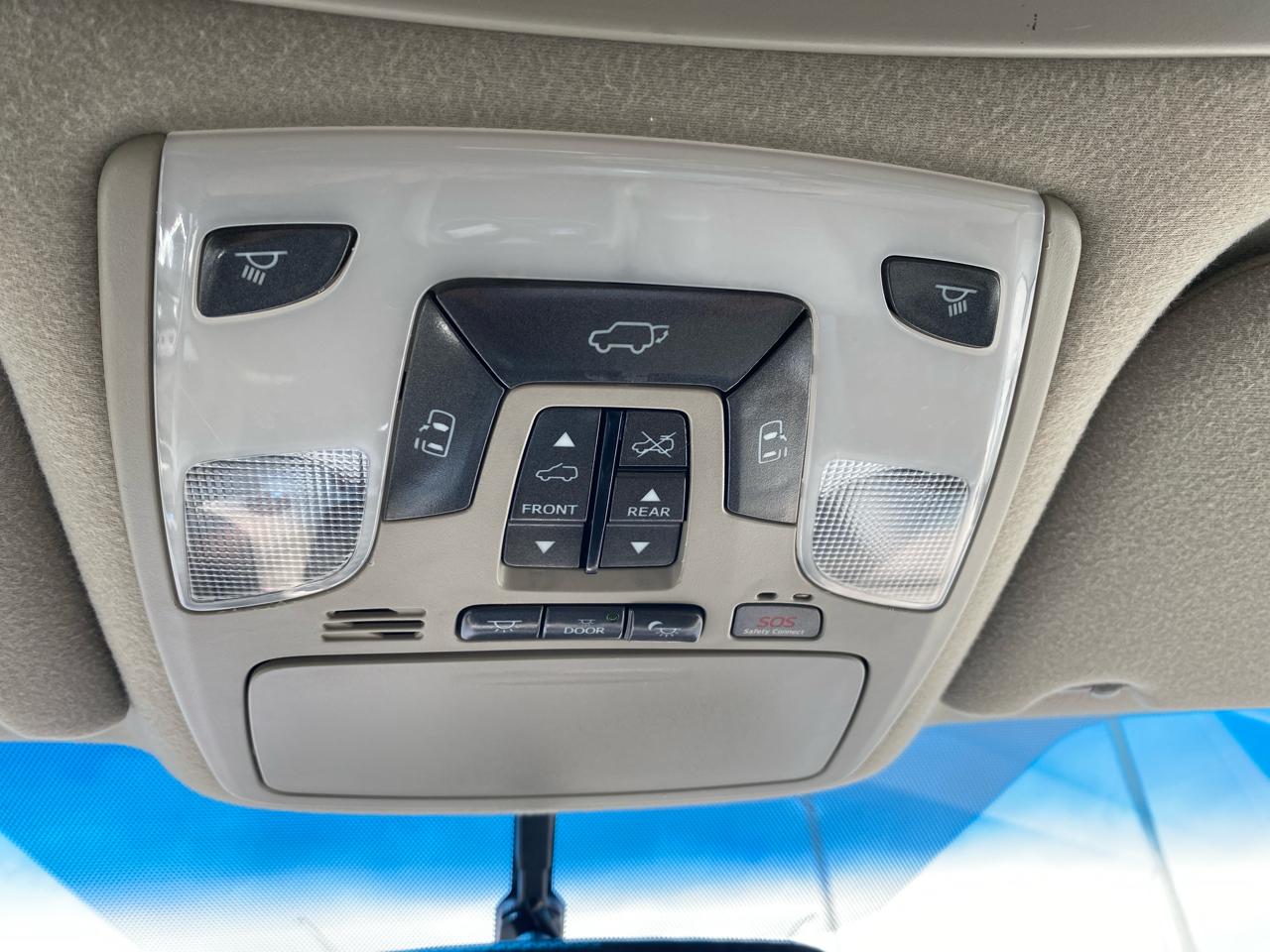 Toyota Sienna Limited AWD 7-Passenger V6 2012