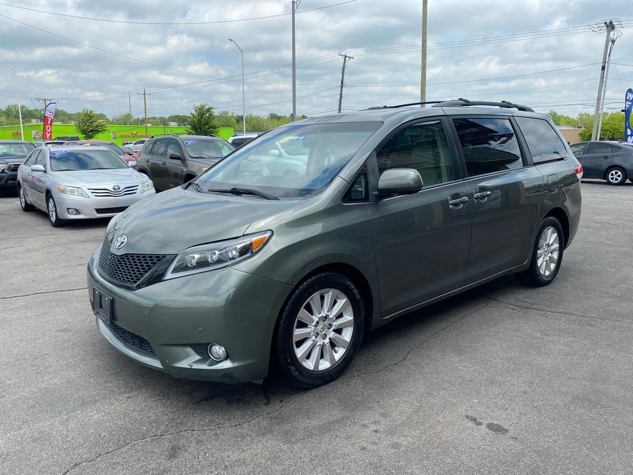 Toyota Sienna Limited AWD 7-Passenger V6 2012