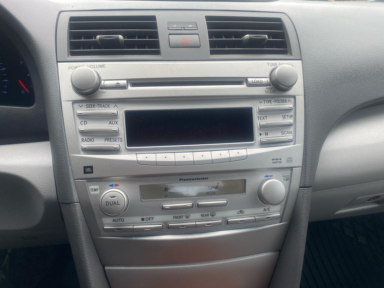 Toyota Camry Base 6-Spd AT 2011