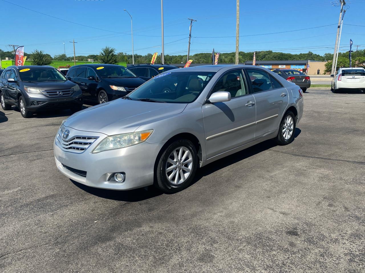 Toyota Camry Base 6-Spd AT 2011