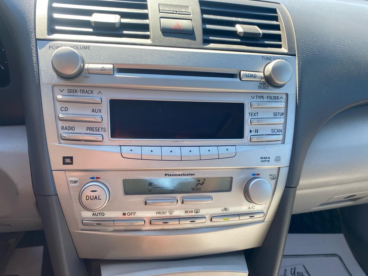 Toyota Camry Base 6-Spd AT 2011