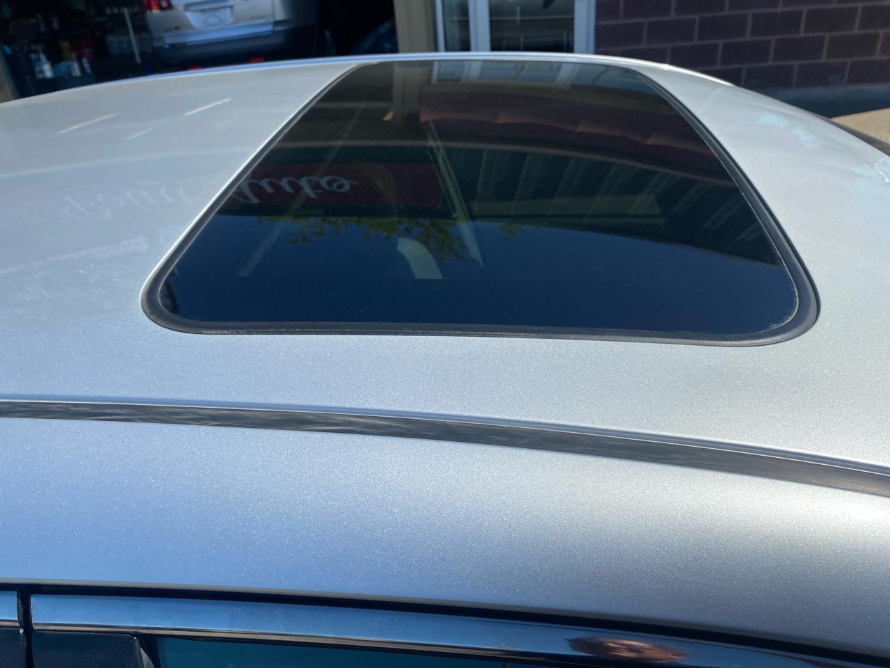 Toyota Camry Base 6-Spd AT 2011