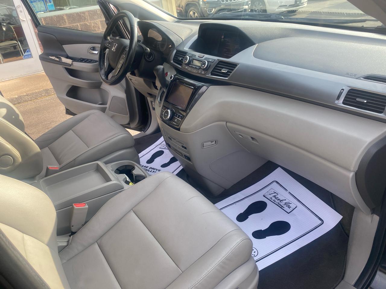 Honda Odyssey Touring 2014