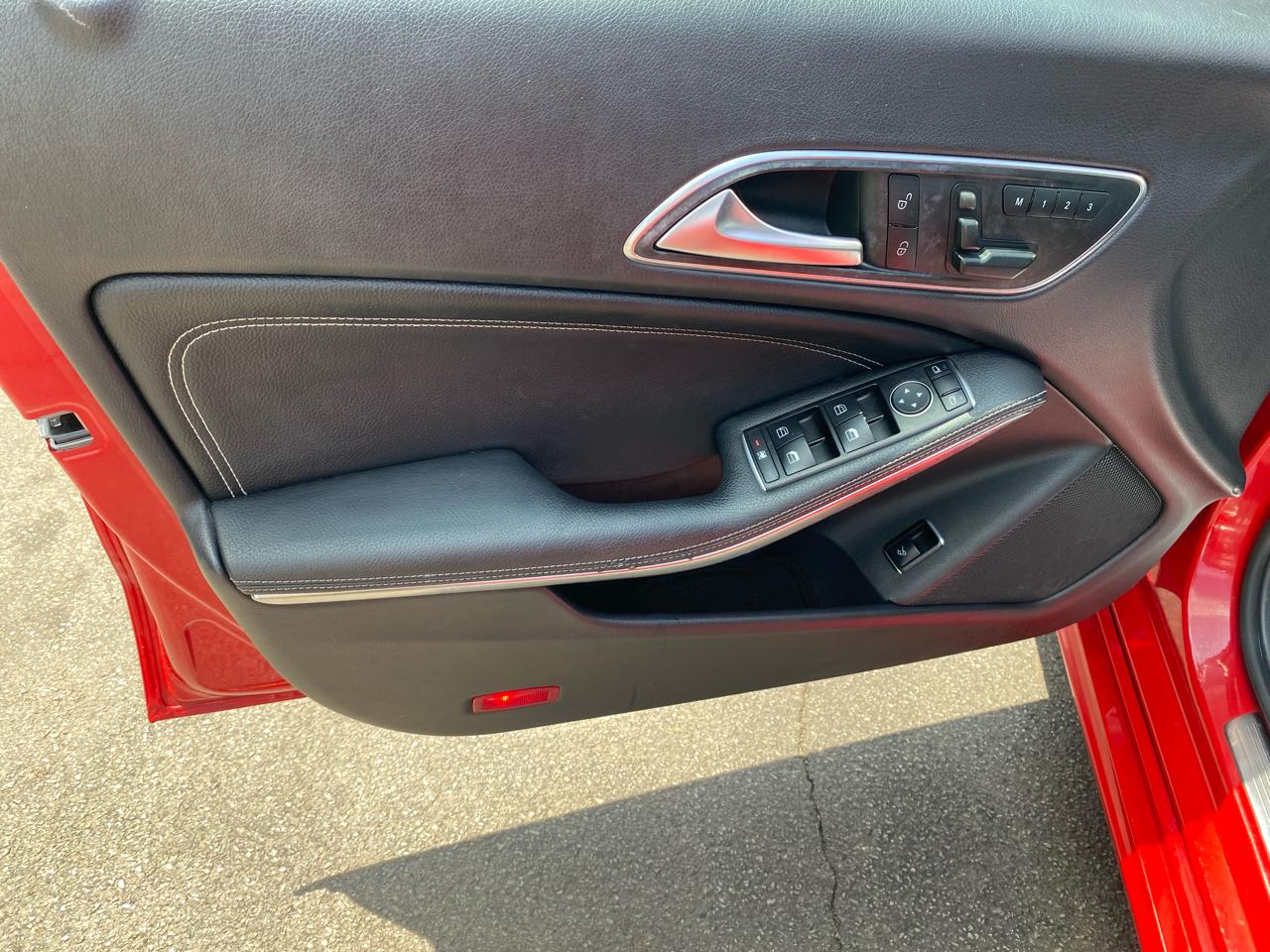 Mercedes-Benz CLA-Class CLA250 4MATIC 2014