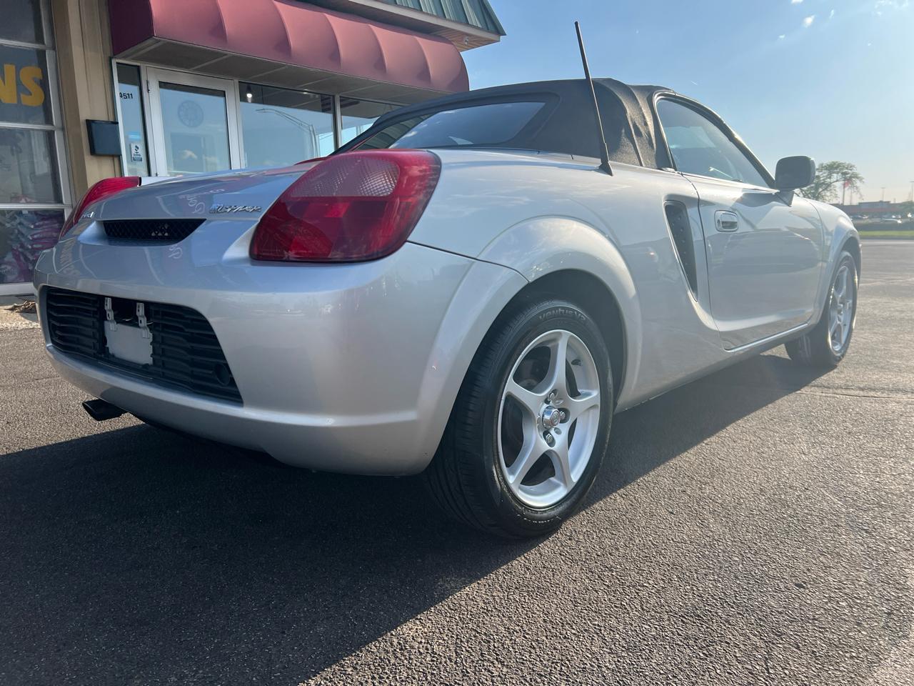 Toyota MR2 Spyder Convertible 2002