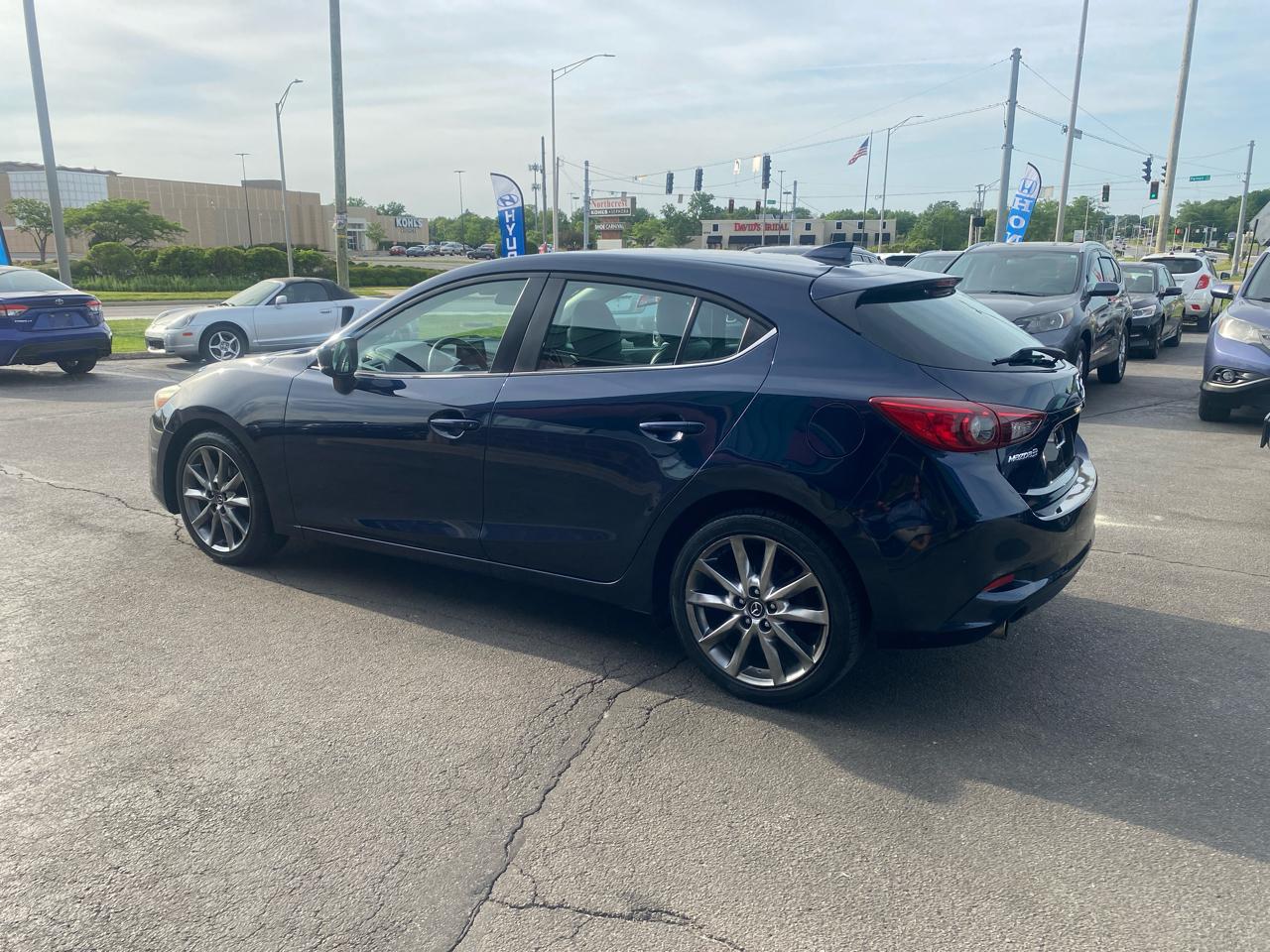 Mazda MAZDA3 s Grand Touring AT 5-Door 2018