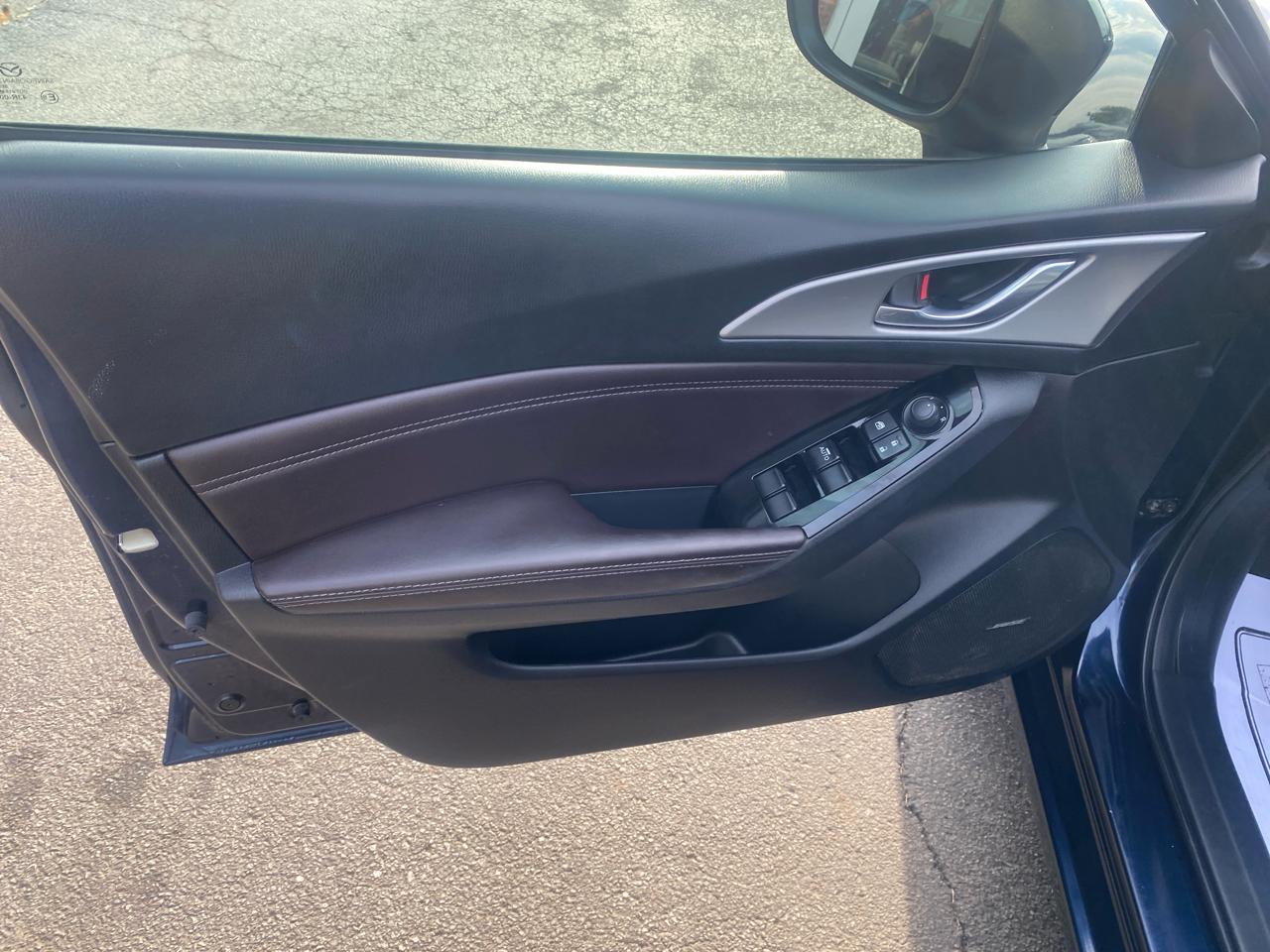 Mazda MAZDA3 s Grand Touring AT 5-Door 2018