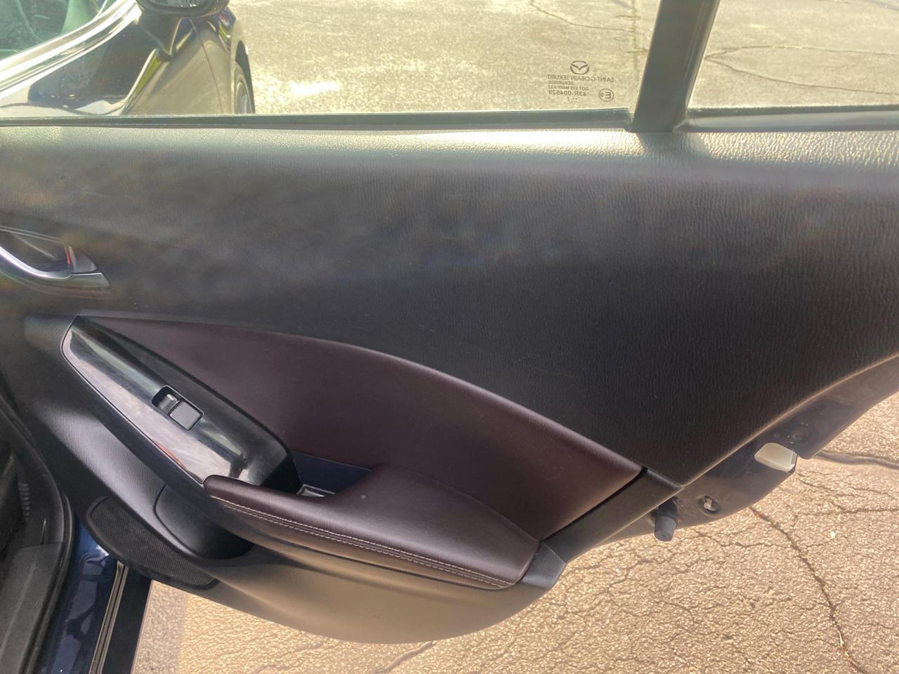 Mazda MAZDA3 s Grand Touring AT 5-Door 2018