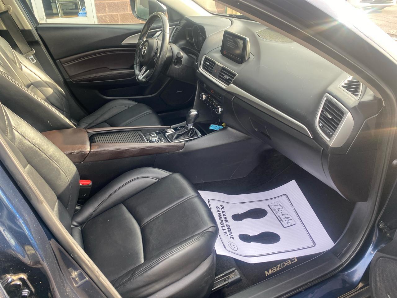Mazda MAZDA3 s Grand Touring AT 5-Door 2018
