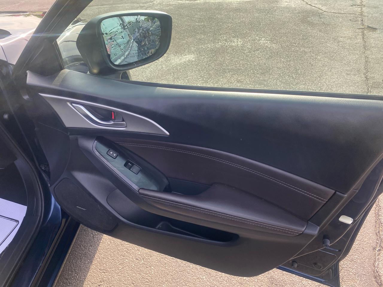 Mazda MAZDA3 s Grand Touring AT 5-Door 2018
