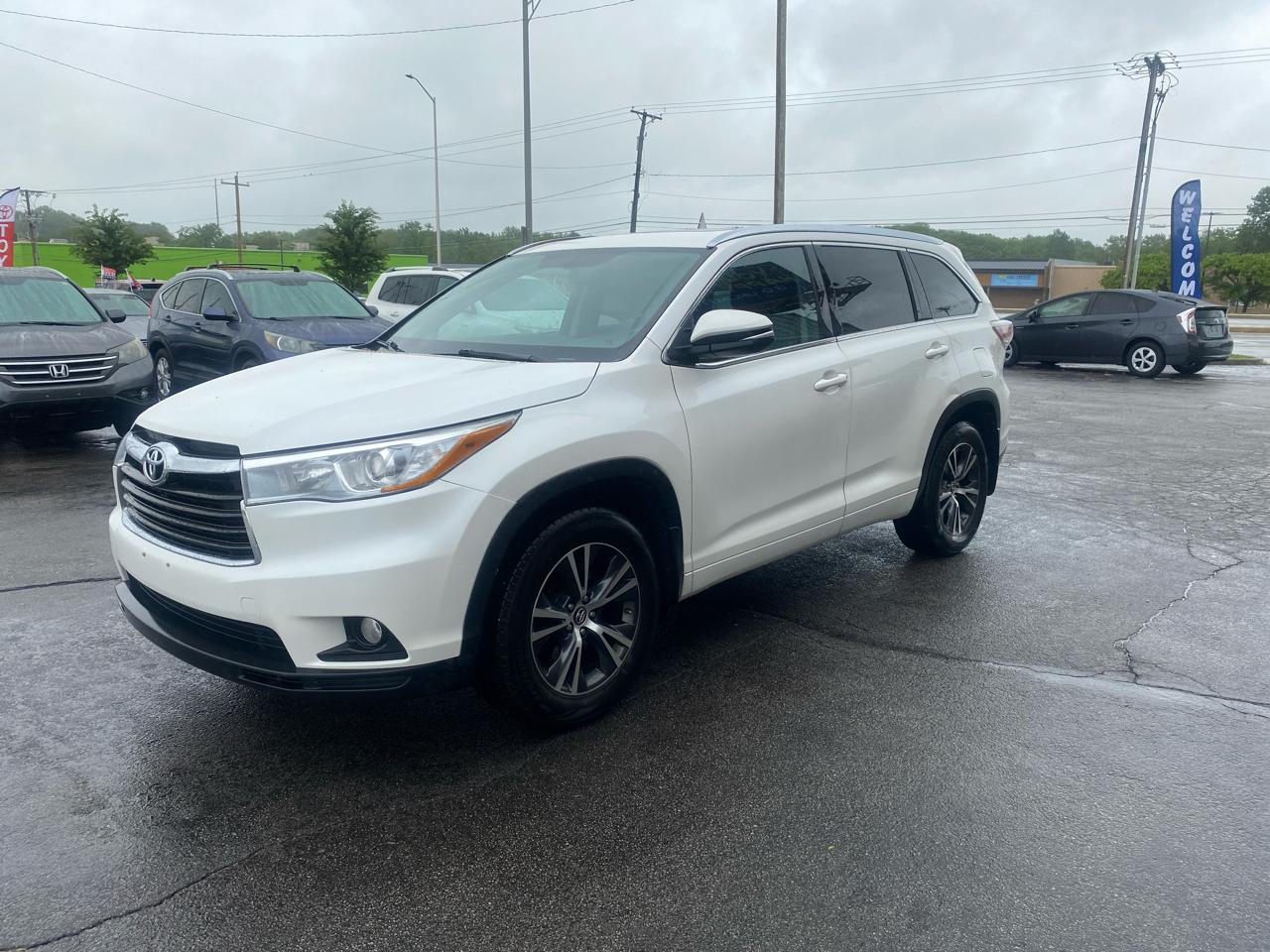 Toyota Highlander XLE AWD V6 2016