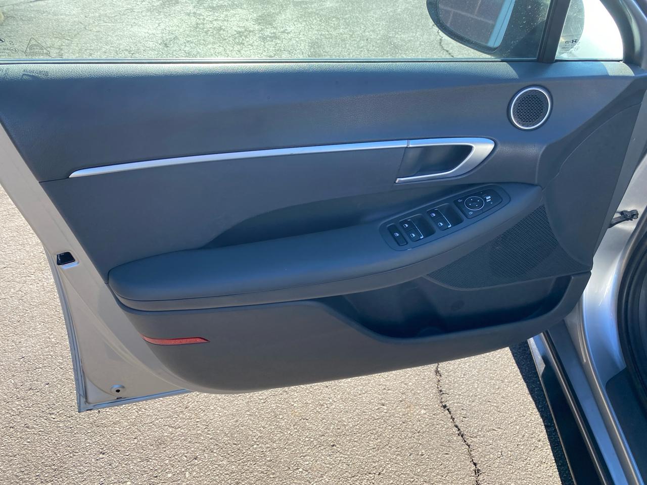 Hyundai Sonata SE 2021