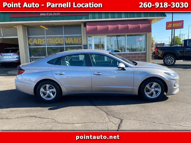 Silver 2021 Hyundai Sonata SE FWD Sedan Front-Wheel Drive Automatic