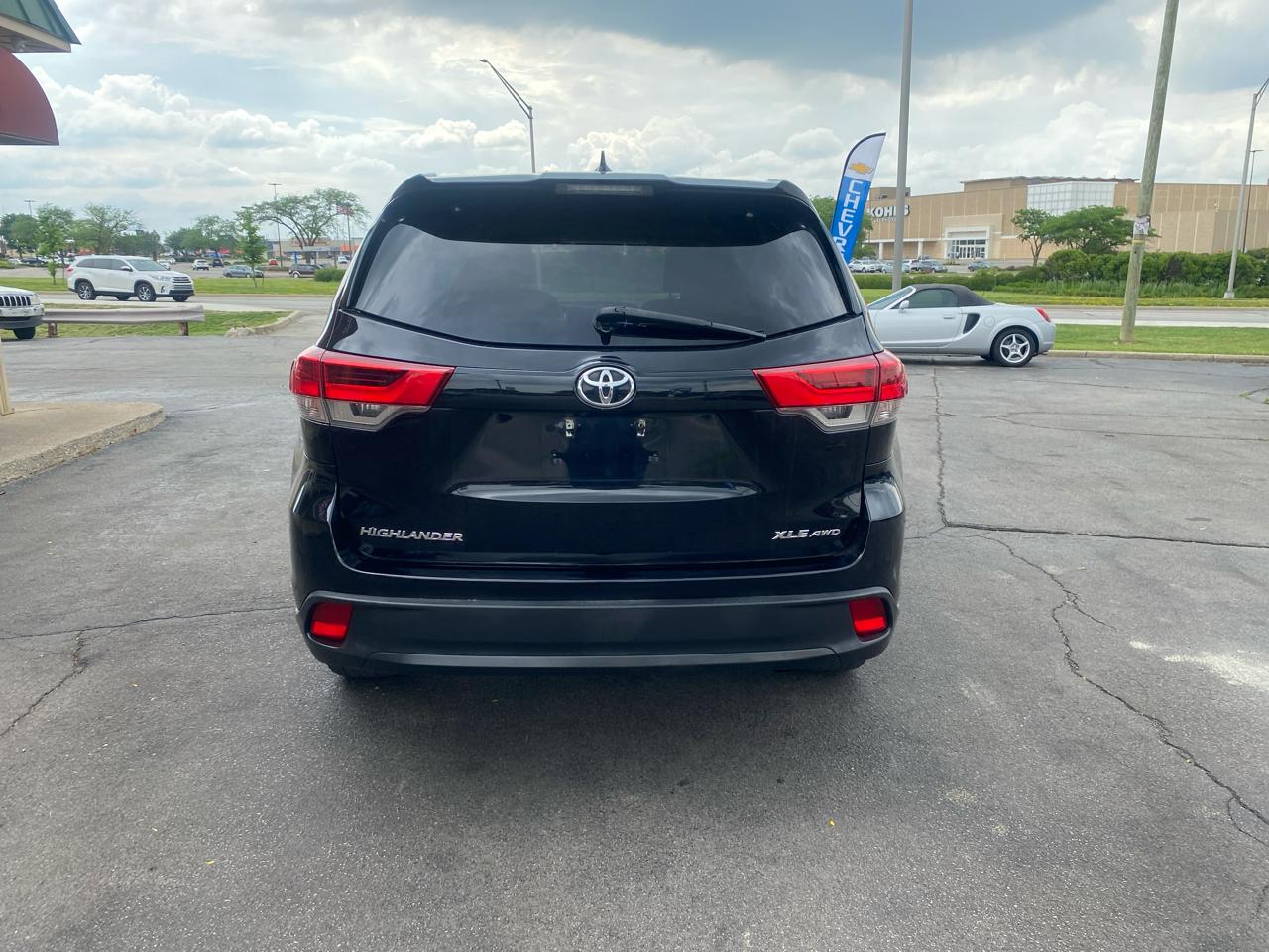 Toyota Highlander XLE AWD V6 2019