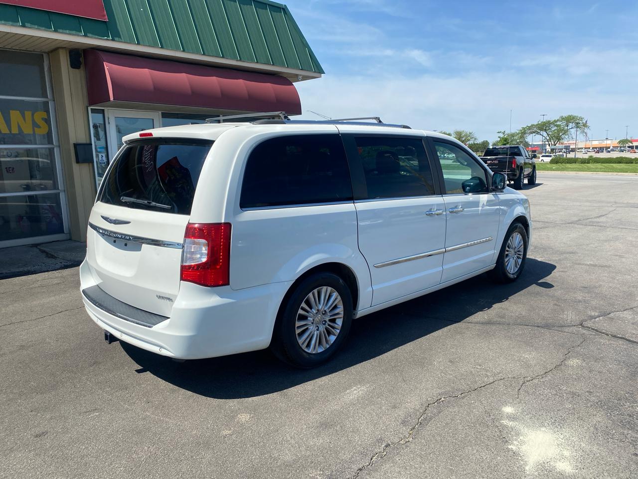 Chrysler Town & Country Limited 2012