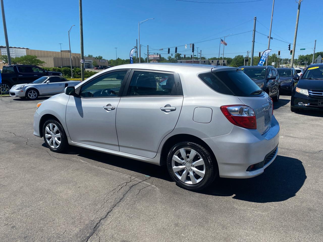 Toyota Matrix S 5-Speed AT 2012