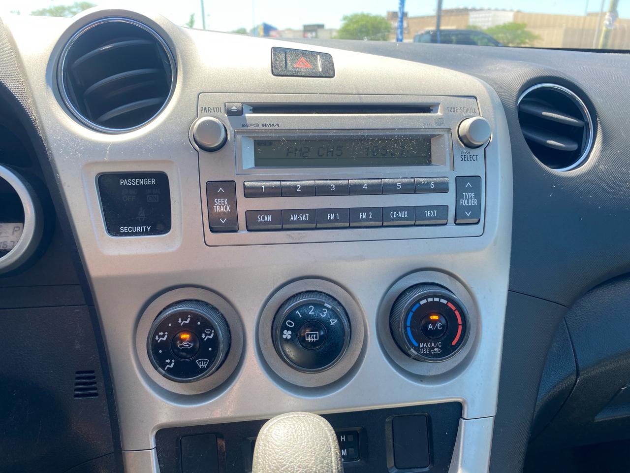Toyota Matrix S 5-Speed AT 2012