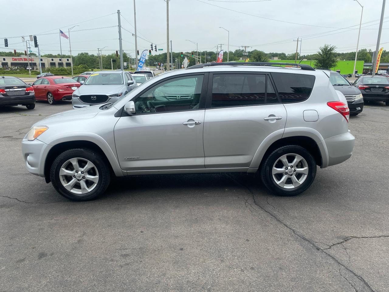 Toyota RAV4 Limited V6 4WD 2012
