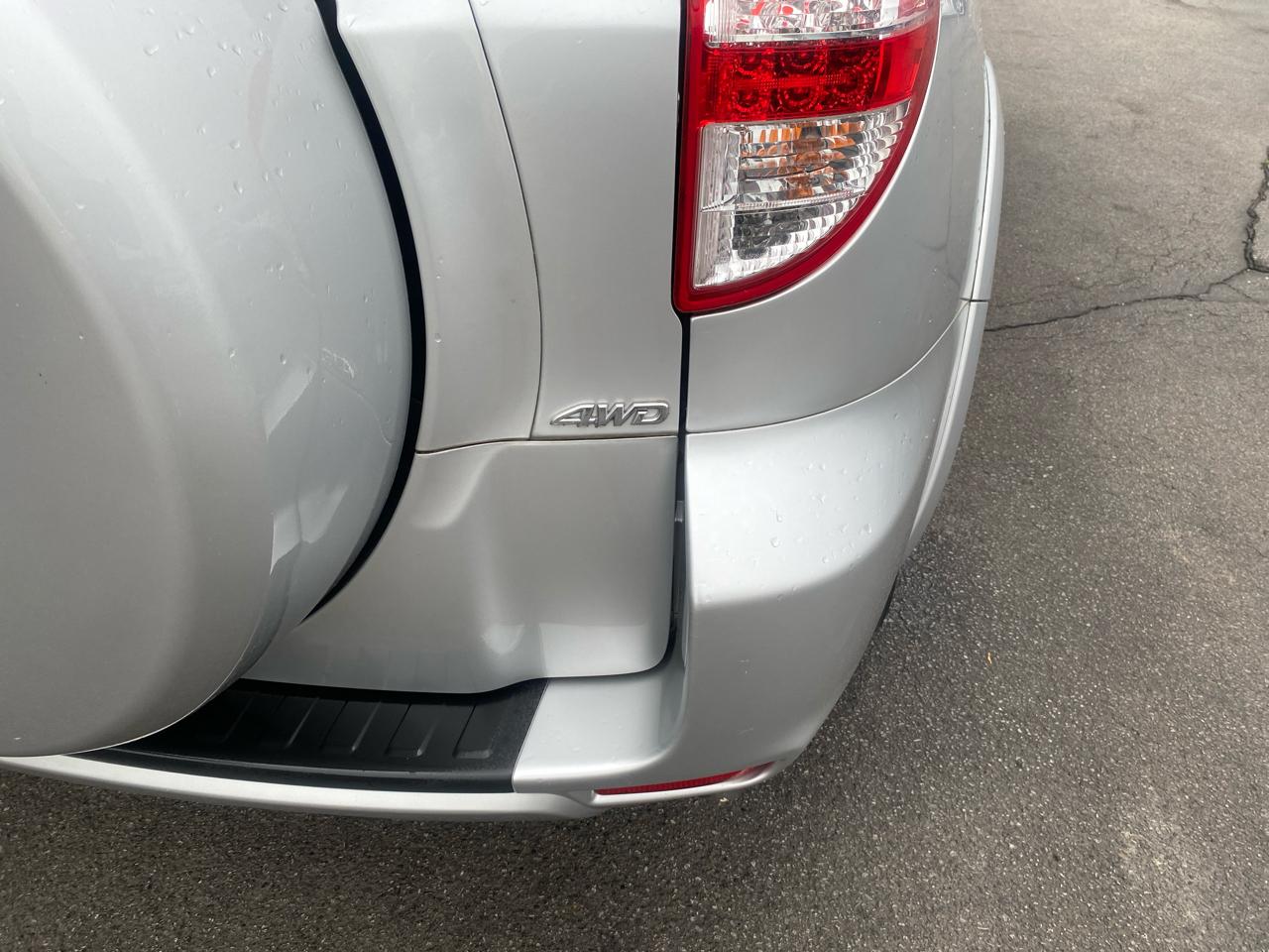Toyota RAV4 Limited V6 4WD 2012