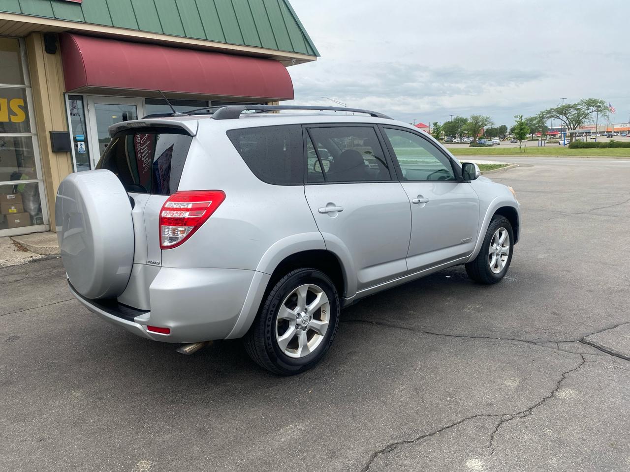 Toyota RAV4 Limited V6 4WD 2012