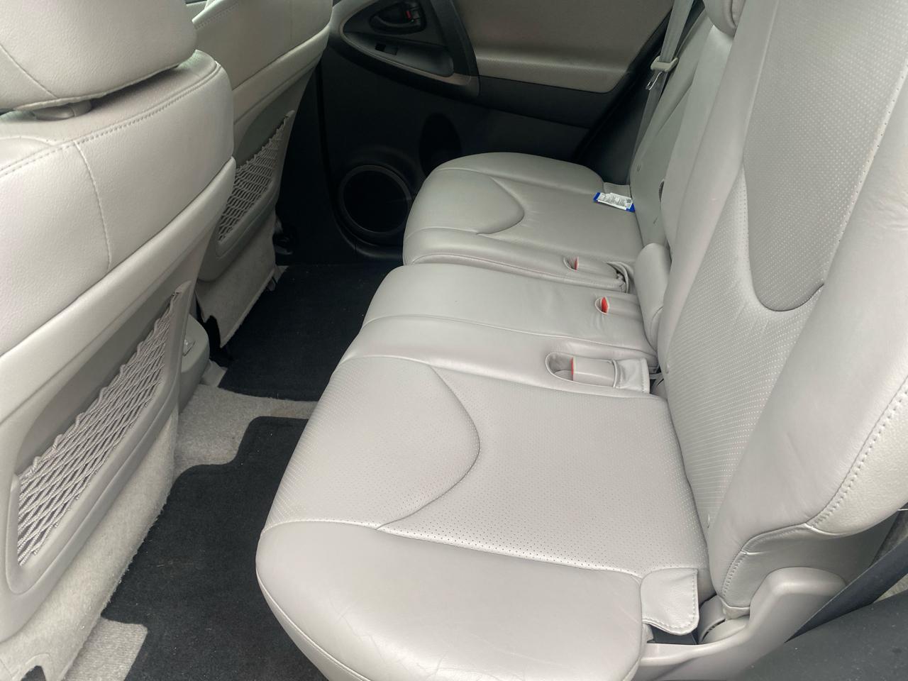 Toyota RAV4 Limited V6 4WD 2012