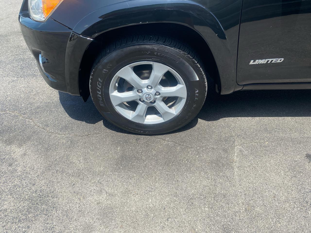 Toyota RAV4 Limited I4 4WD 2012