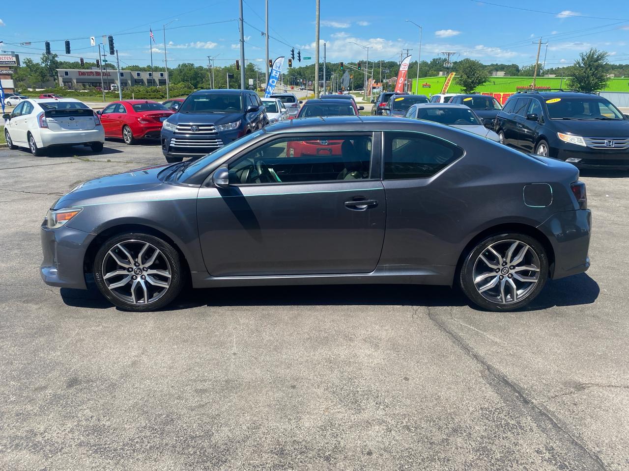 Scion tC Sports Coupe 6-Spd AT 2015