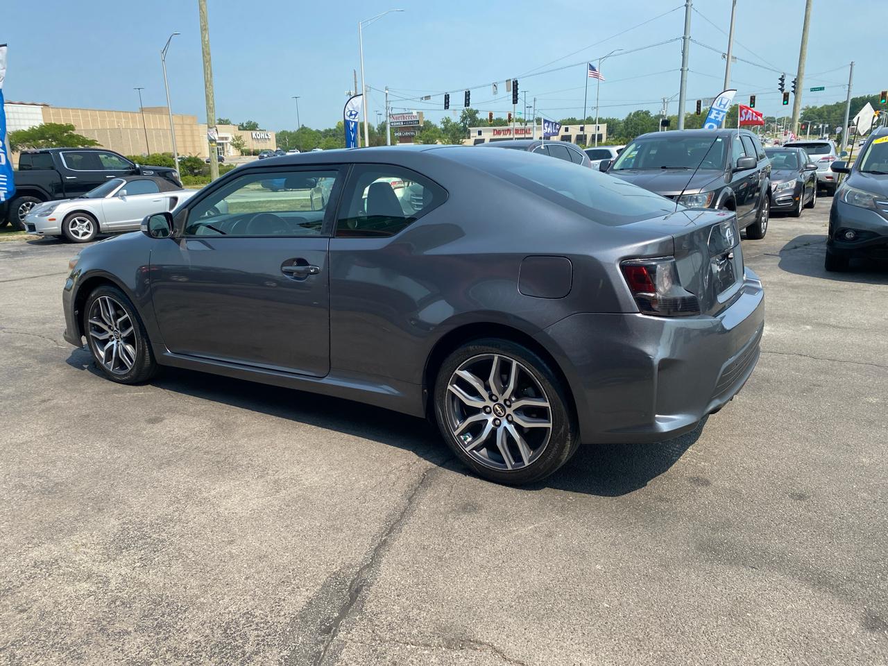 Scion tC Sports Coupe 6-Spd AT 2015